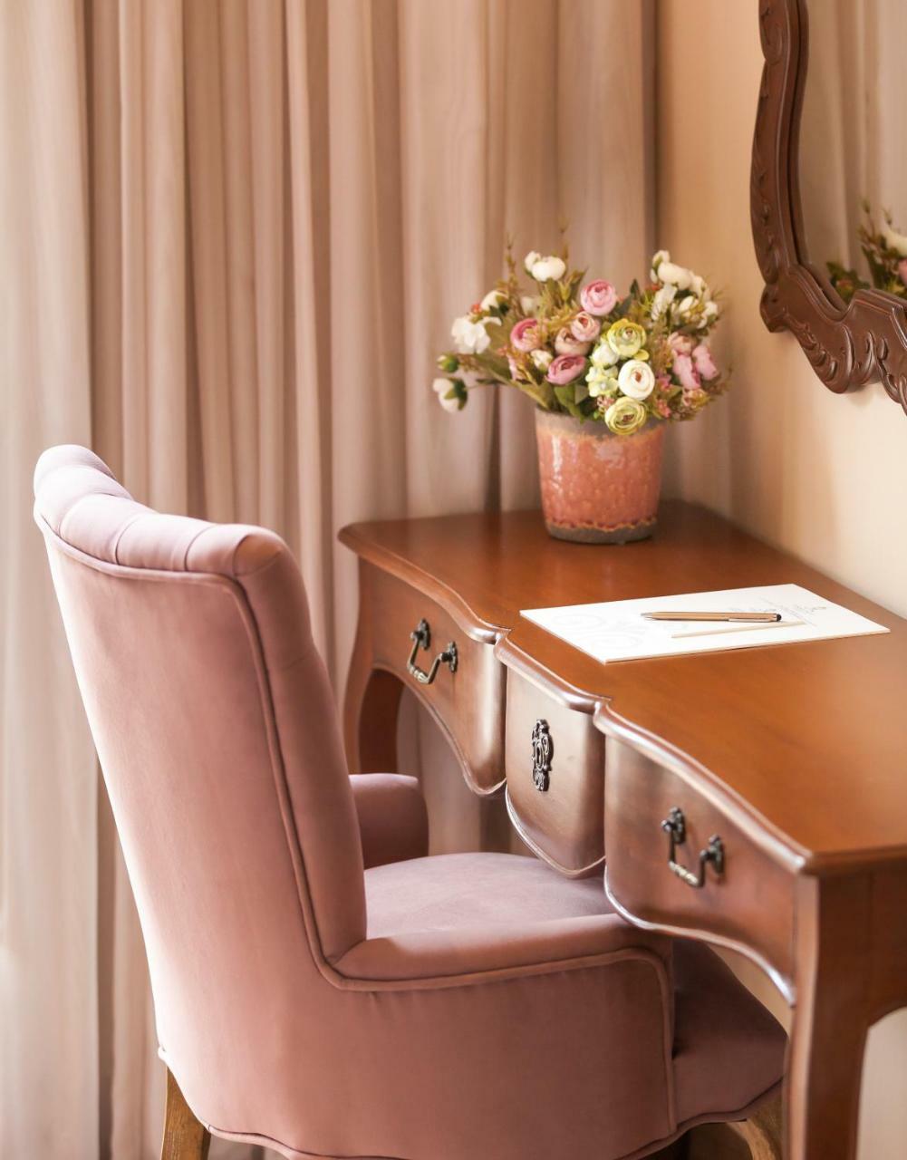 Kyniska Palace Conference & Spa Містрас Екстер'єр фото